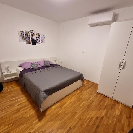 Appartamento Maki Pola Esterno foto