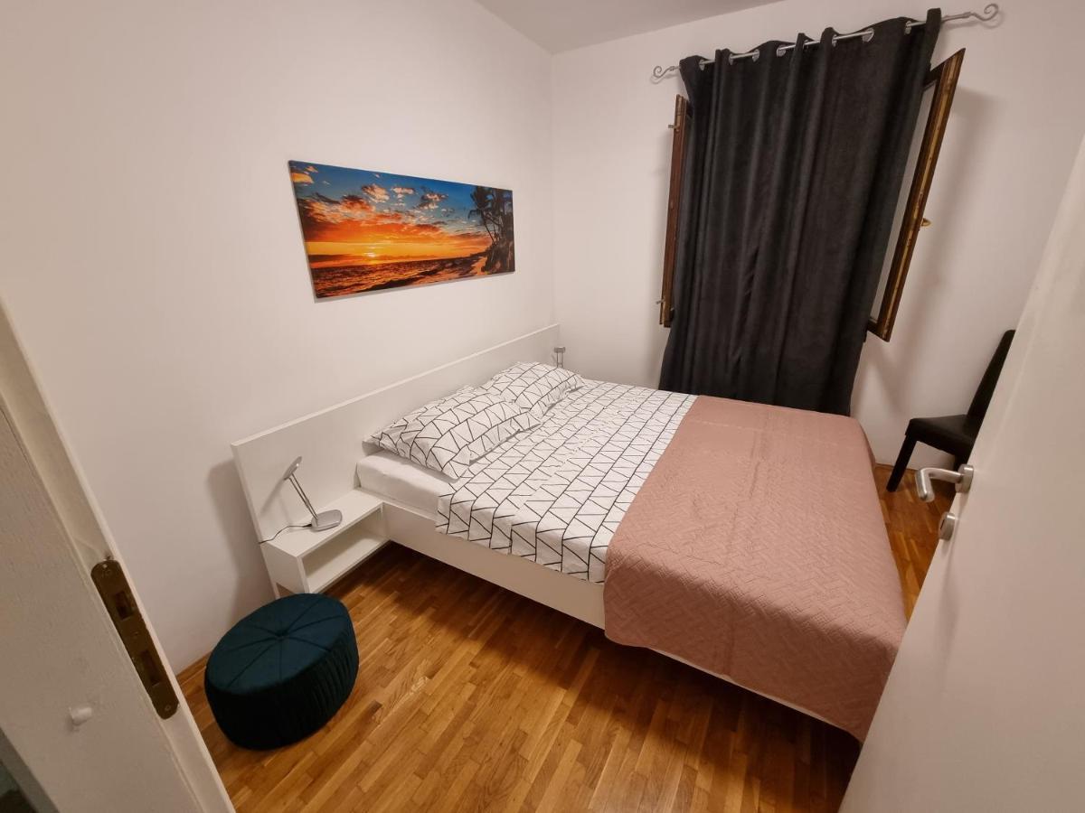 Appartamento Maki Pola Esterno foto